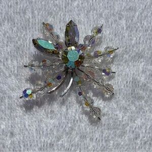 Continental Starburst Aurora Borealis Crystal Vintage Brooch Pin